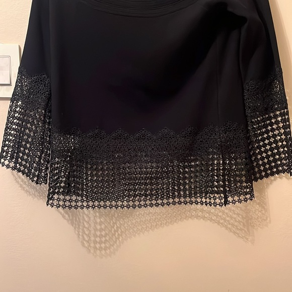 Elie Tahari black top with lace trim size medium - Picture 2 of 3
